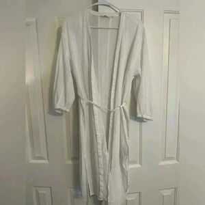 Uniqlo White Gauze Wrap Size Medium
